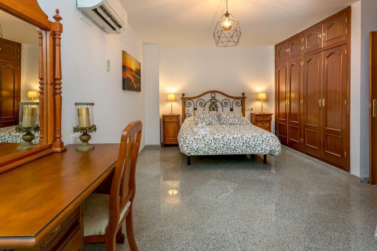 Sf Carihuela Luxury Suite Torremolinos Eksteriør bilde